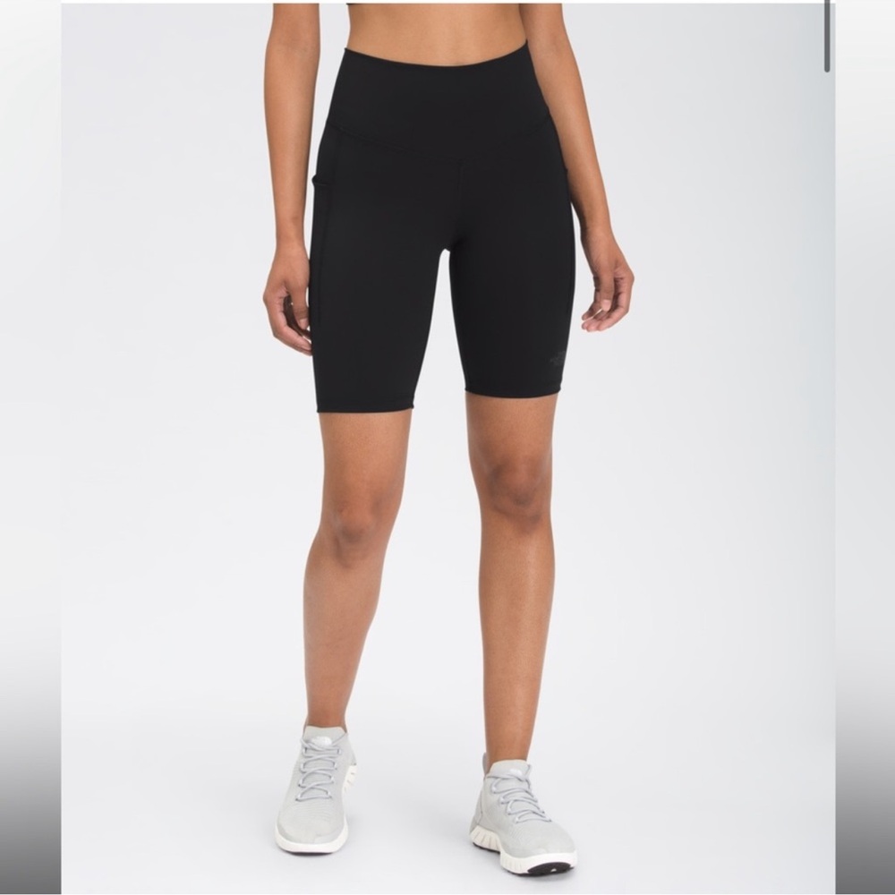 The North Face Women's Motivation High-Rise Pocket 9" Short Size Small NWOT